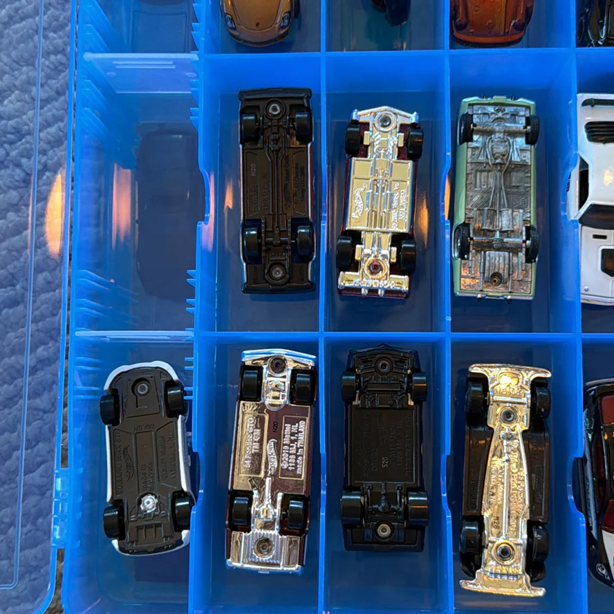 Toy Die-Cast Cars in Blue Storage Case - image 14 of 20