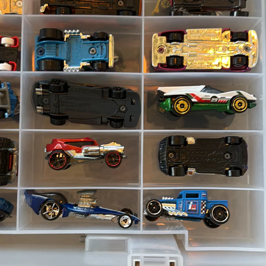 Die-Cast Toy Car Collection with Storage Case - image 18 of 24