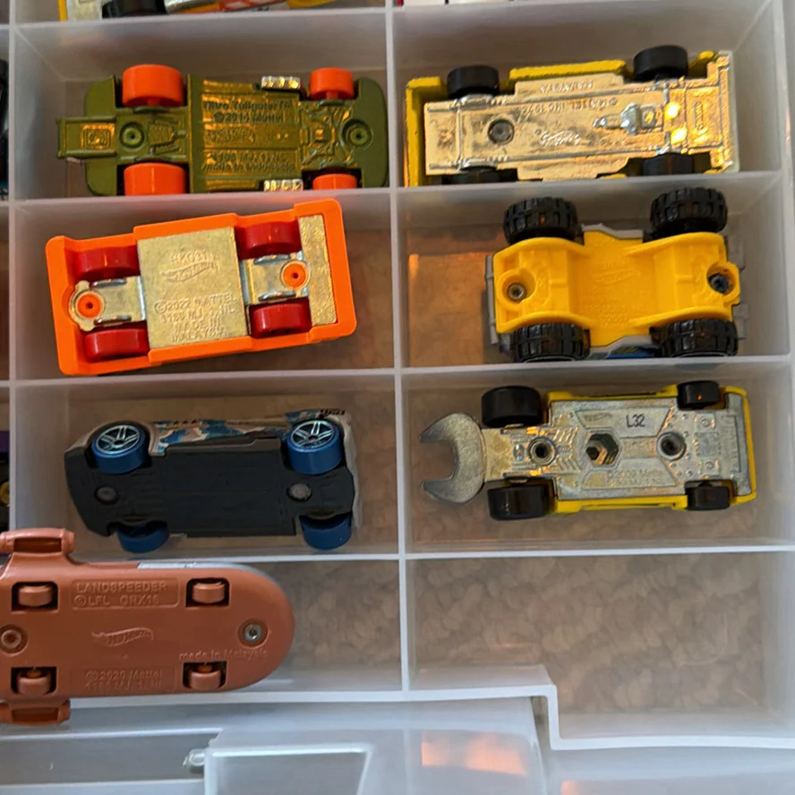 Die-Cast Toy Vehicles with Plastic Case - image 28 of 28