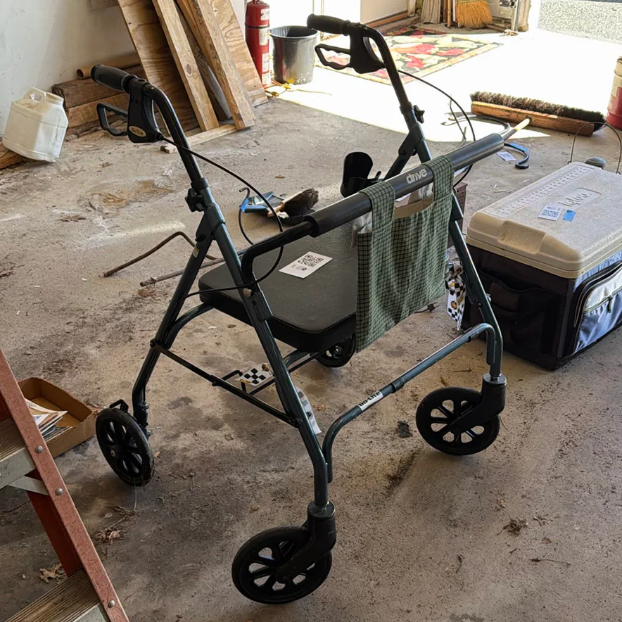 Drive Go-Lite Rolling Walker with Seat - image 4 of 4