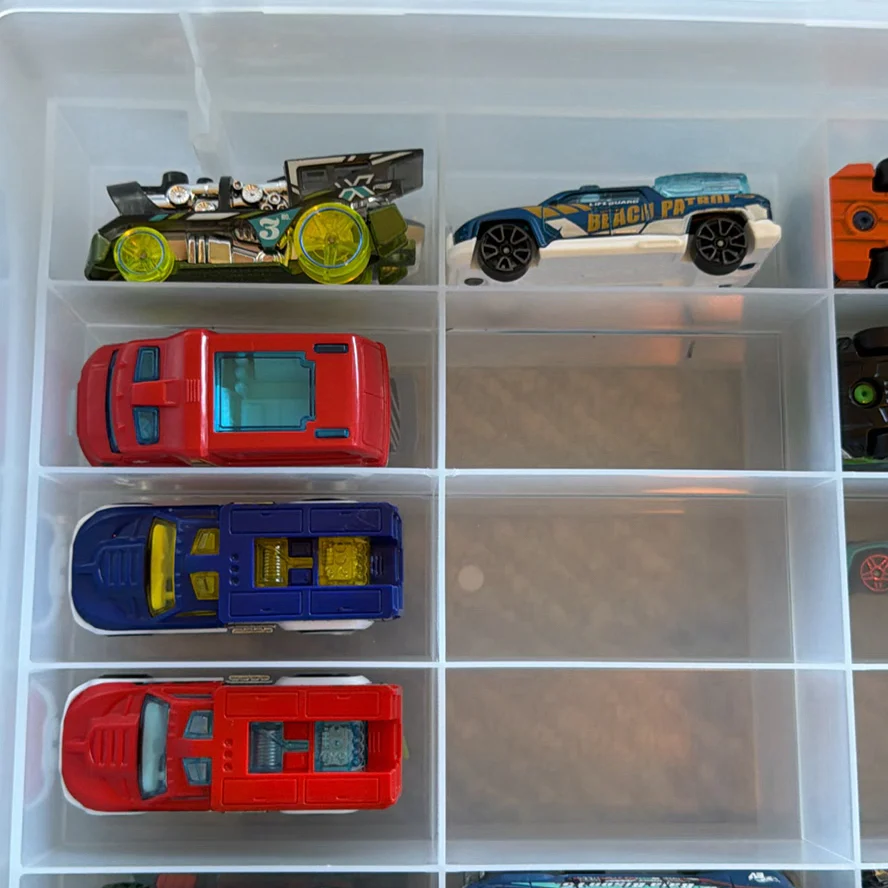 Die-Cast Toy Cars in Plastic Storage Case - image 14 of 26