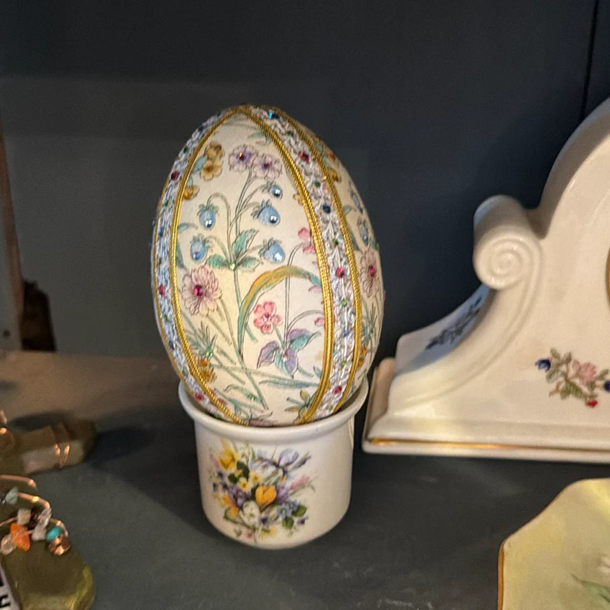 Decorative Porcelain and Ceramic Home Decor Assortment - image 10 of 11