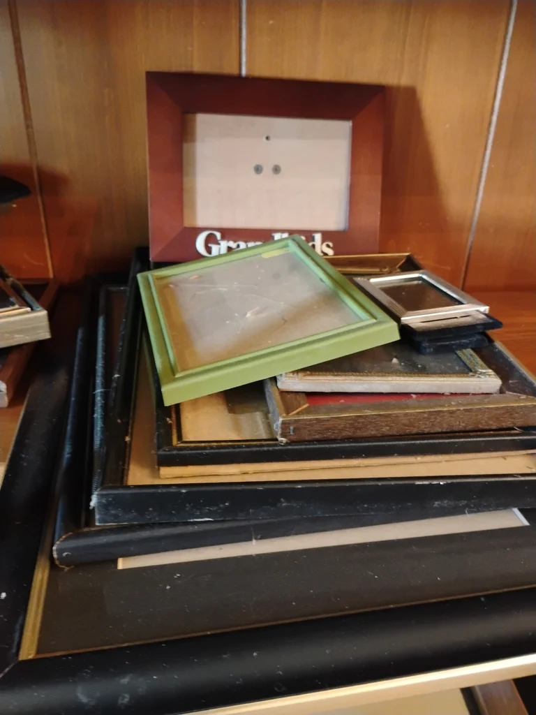 Picture Frames and Decorative Frames - image 6 of 11