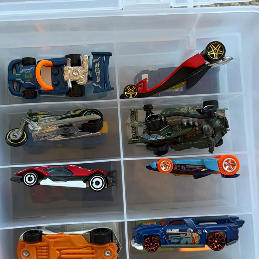 Plastic Storage Case with Die-Cast Toy Cars - image 16 of 28