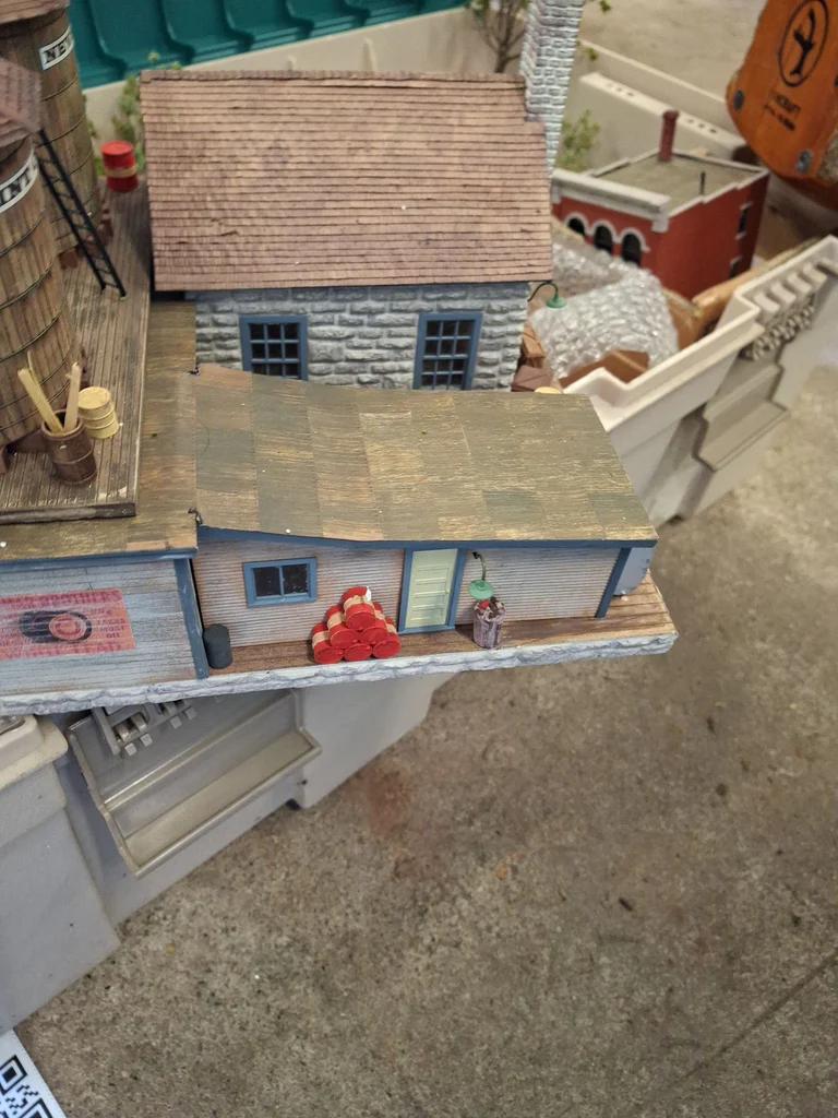 Model Railroad Building Structures and Scenery Pieces - image 5 of 13