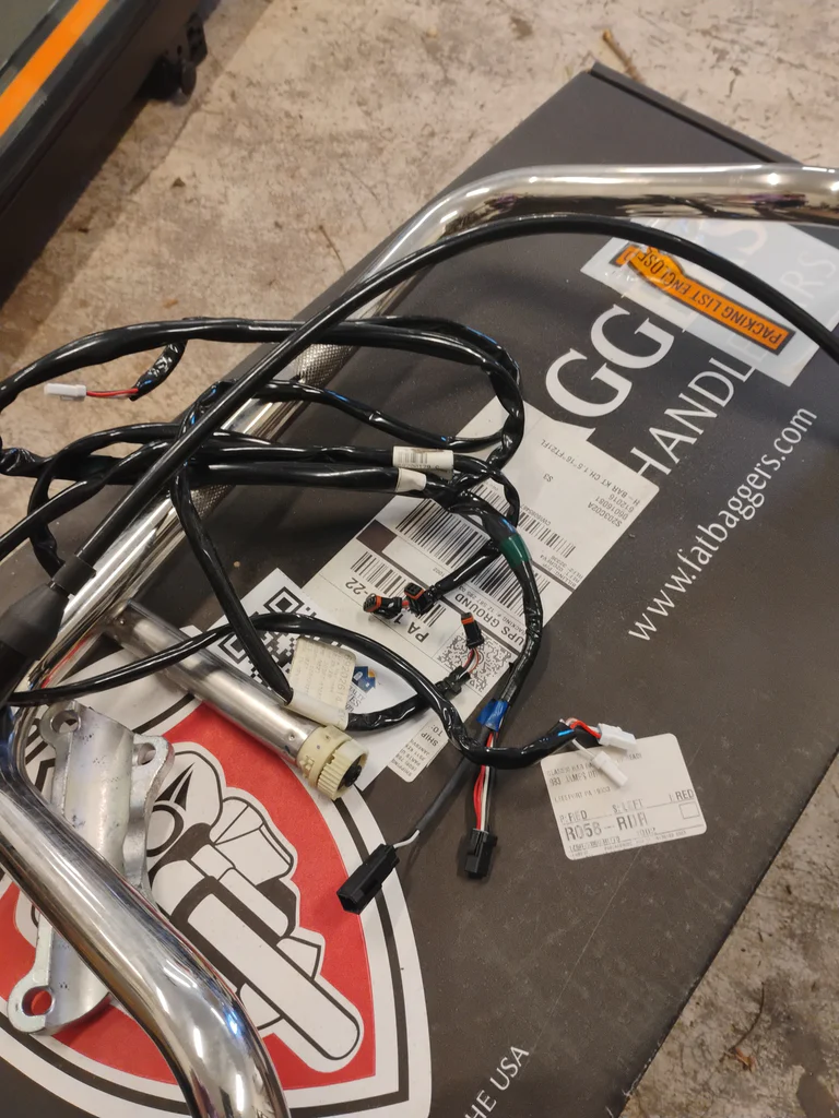 Fat Baggers EZ Install Motorcycle Handlebars Kit - image 2 of 7