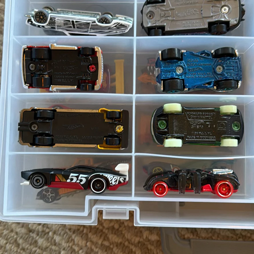 Plastic Storage Case with Die-Cast Toy Cars - image 4 of 28
