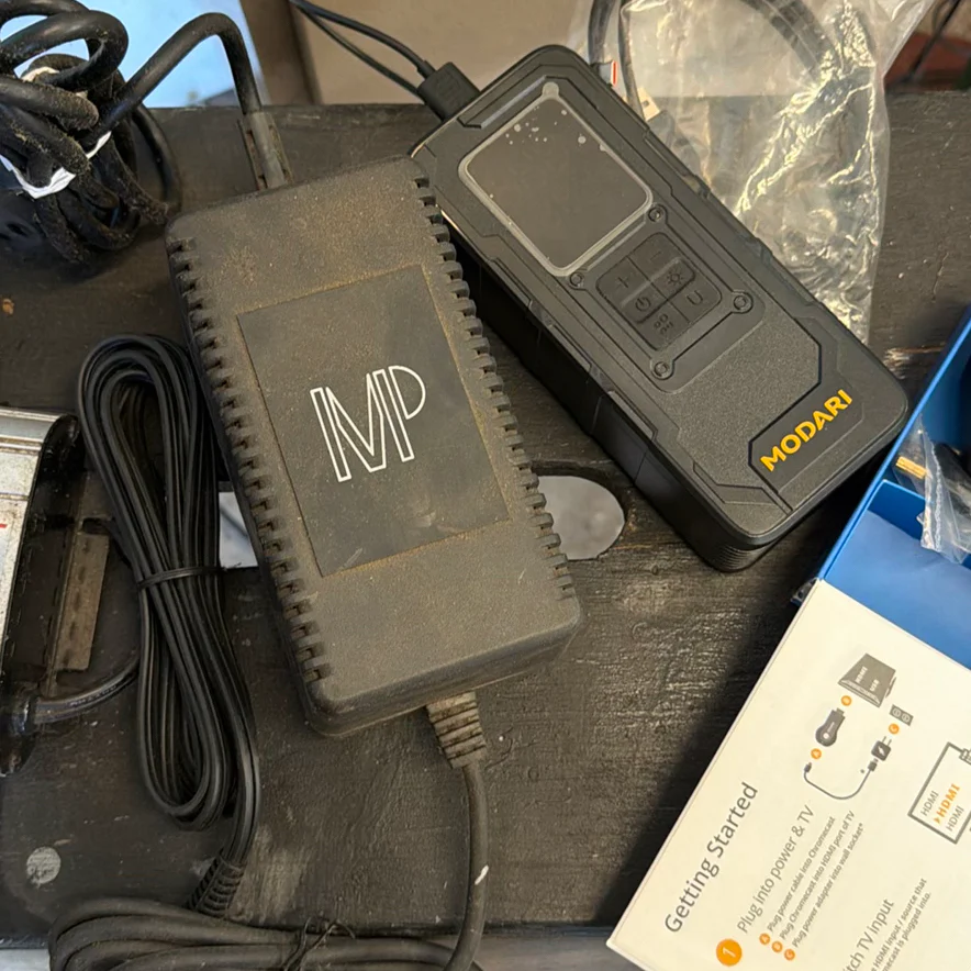 Mixed Electronics and Audio Accessories - image 4 of 8