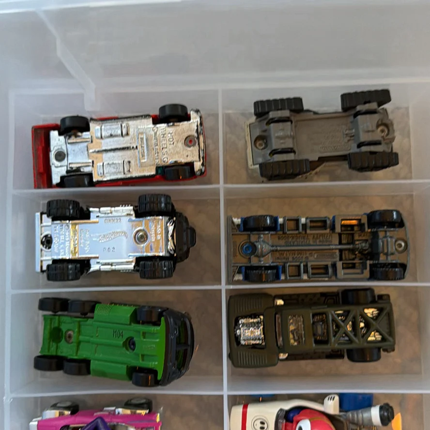 Die Cast Toy Cars in Plastic Storage Case - image 22 of 29