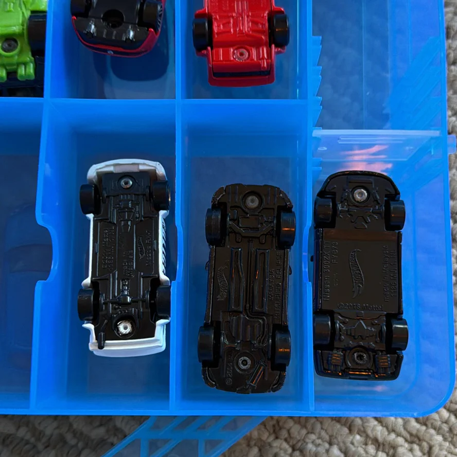 Die-Cast Toy Cars in Plastic Storage Case - image 16 of 16