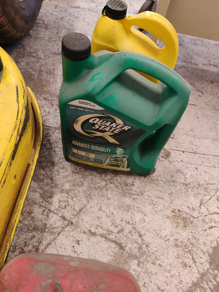 John Deere Z535M Zero Turn Lawn Mower  - image 4 of 22