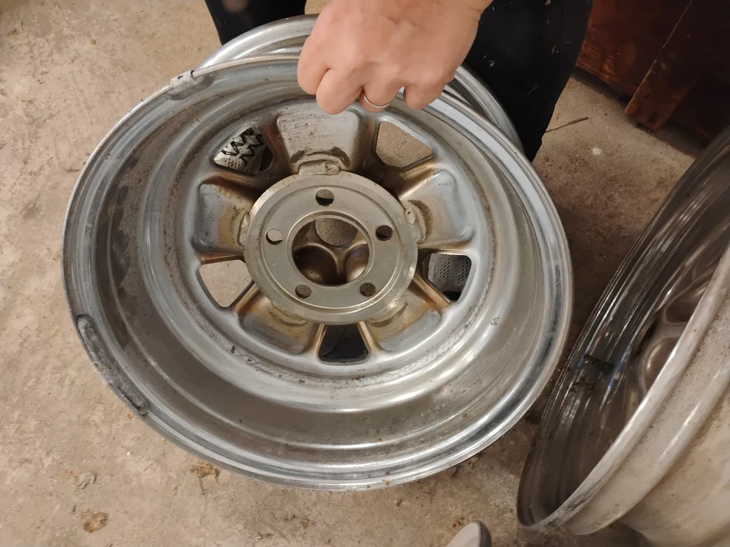 Four Automotive Alloy Wheel Rims - image 2 of 6