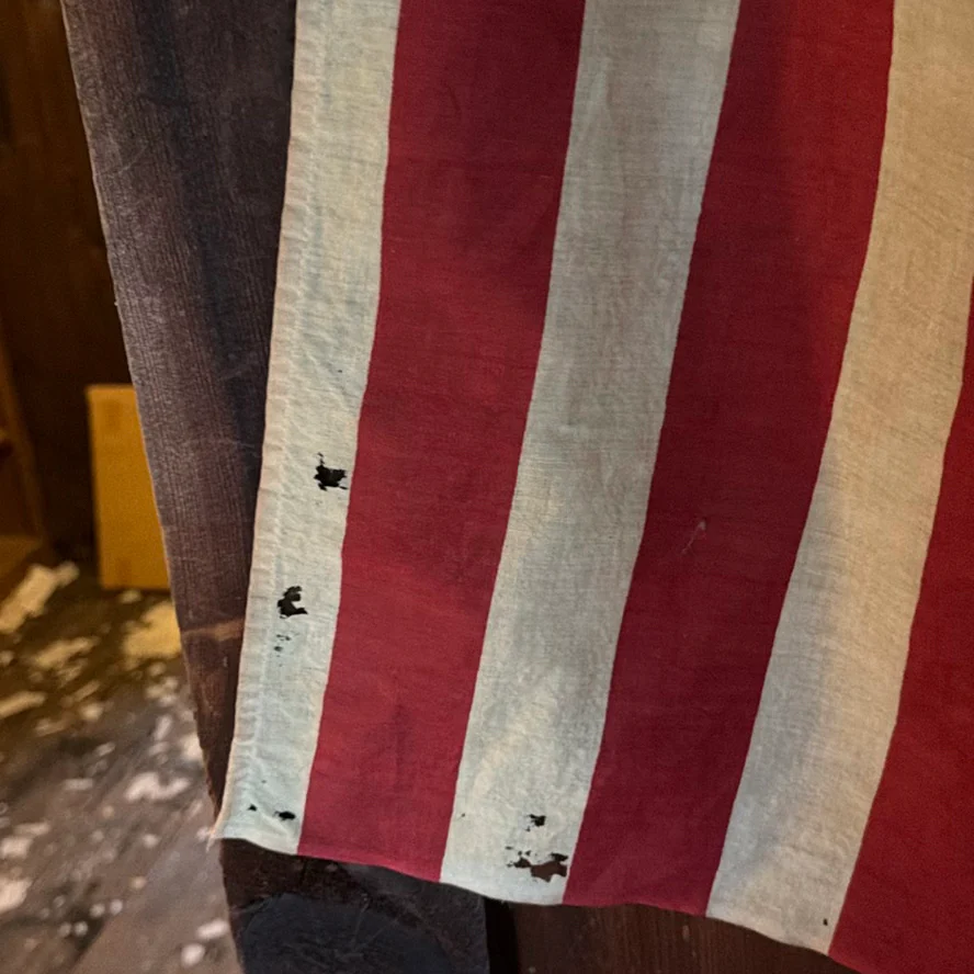 Vintage Style American Flag - image 4 of 6