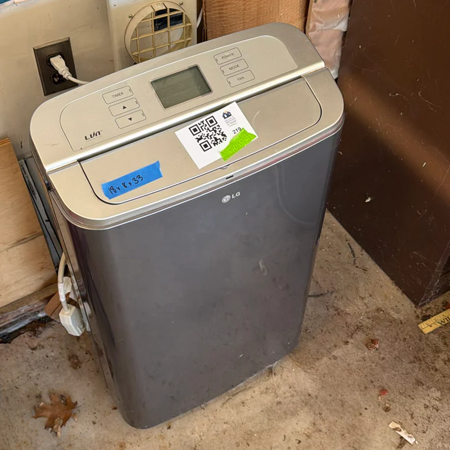 LG Portable Air Conditioner - image 1 of 5