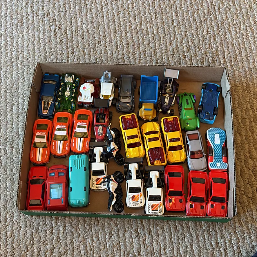 Collection of Die-Cast Toy Cars and Vehicles - image 29 of 30