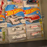 Assorted Hot Wheels Die-Cast Toy Cars - thumbnail 7 of 9