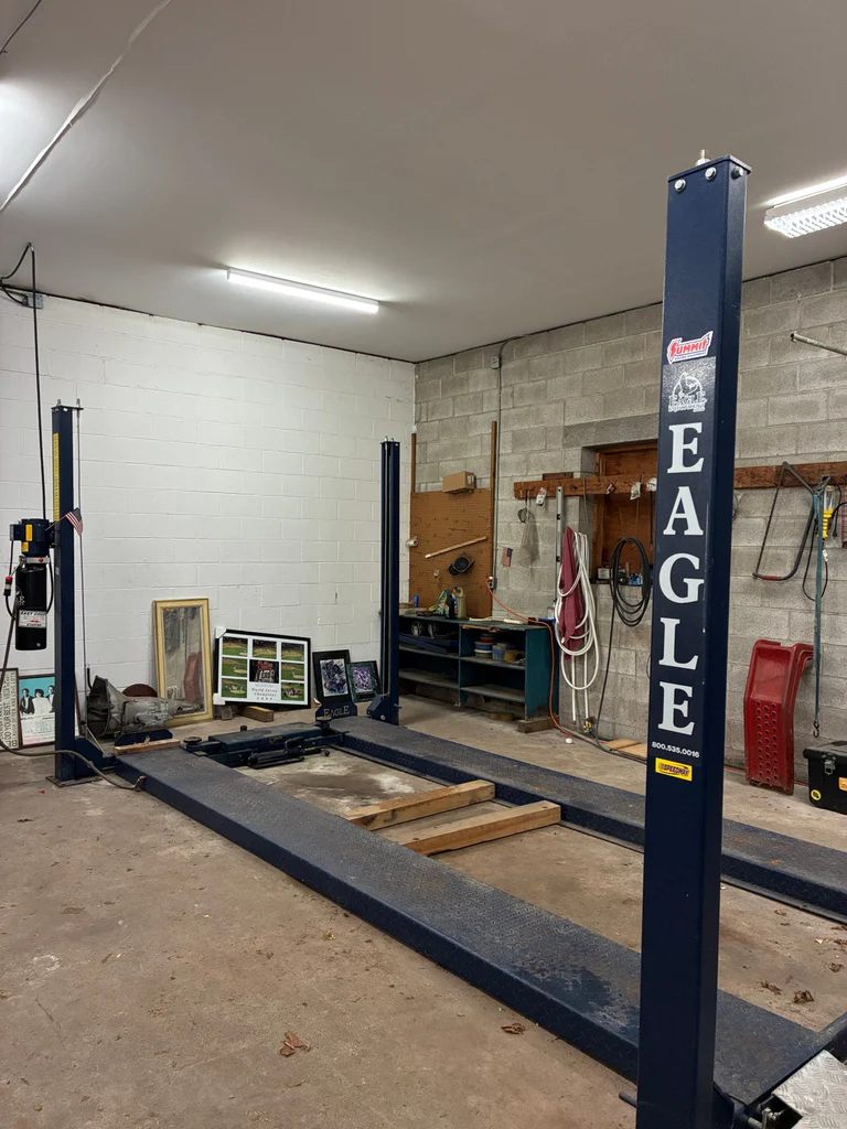 Eagle Equipment 8,000 lb Four-Post Automotive Lift - image 1 of 16