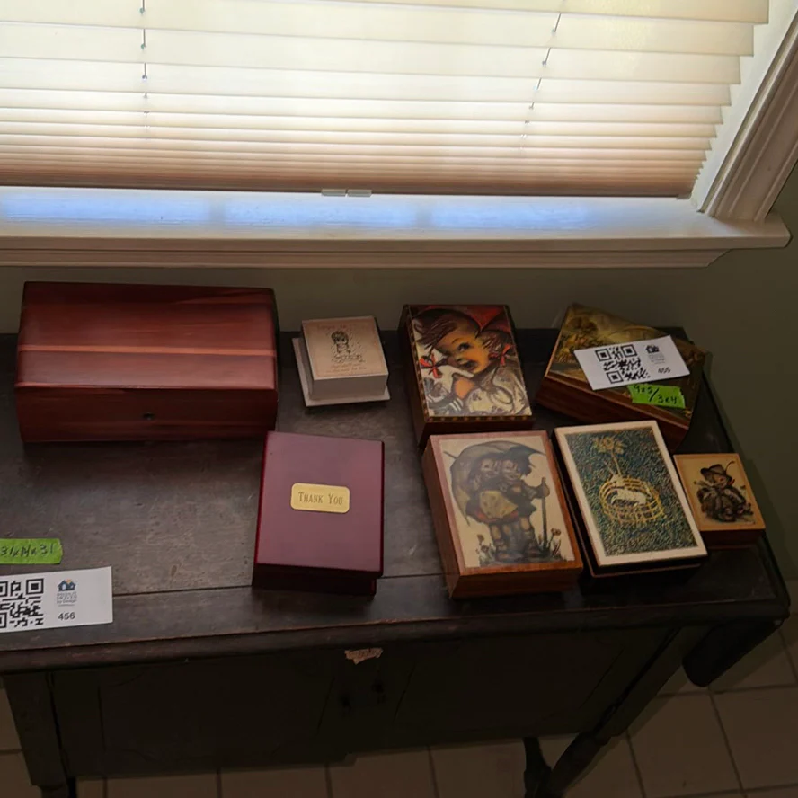 Decorative Boxes, Music Boxes - image 1 of 23
