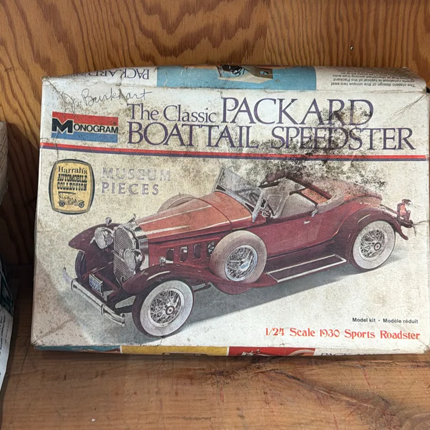 Vintage Vehicle Model Kits  - image 2 of 5