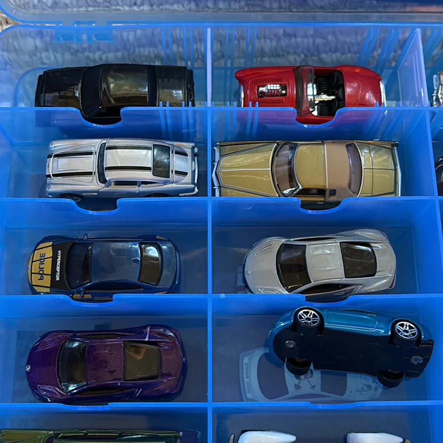 Assorted Die-Cast Toy Cars in Storage Case - image 17 of 30