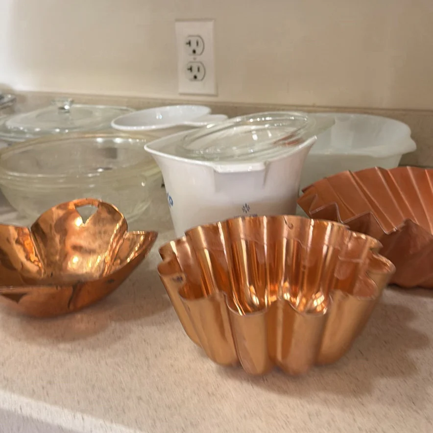 Corning, Copper, Bakeware and Serving Bowls - image 1 of 10