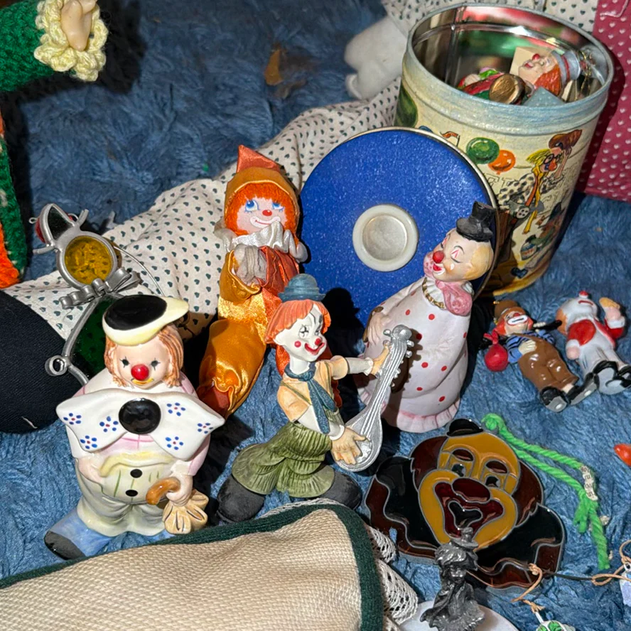 Clown and Circus Figurines and Decorations - image 9 of 19