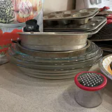 Bakeware, Measuring Cups, and Kitchenware - thumbnail 2 of 8