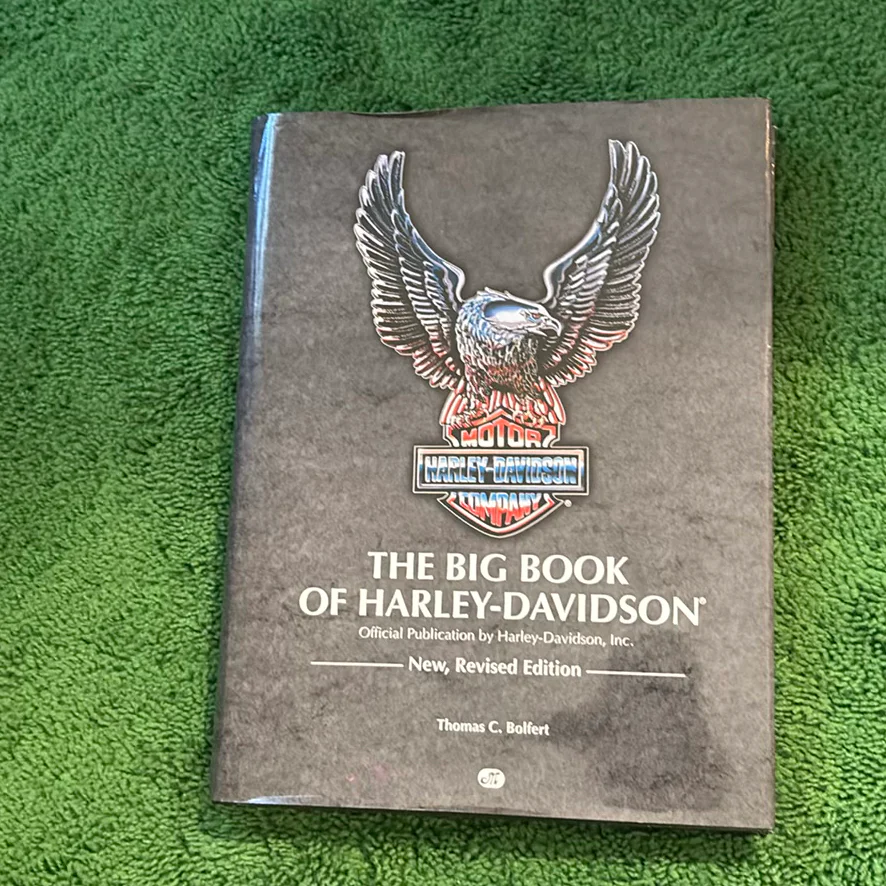 Harley-Davidson Motorcycle Books and Collectibles - image 11 of 12