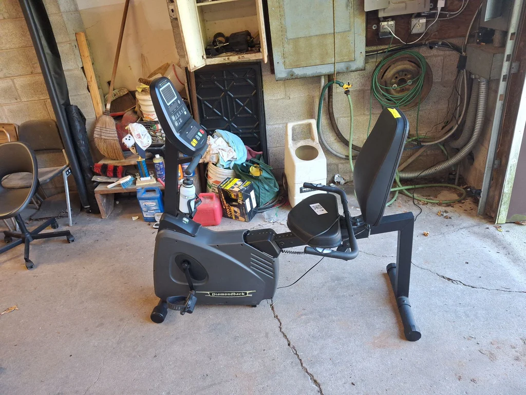 Diamondback 800R Recumbent Exercise Bike - image 2 of 7