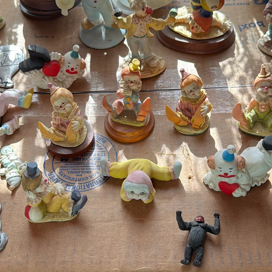 Clown and Figurine Ornaments, Music Boxes - image 7 of 17