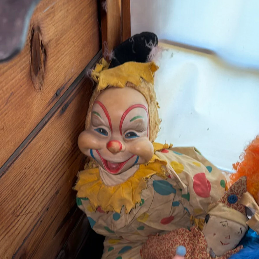 Clown Dolls and Figurines - image 3 of 14