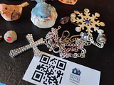 Decorative Figurines, Jewelry, and Glass Decor - thumbnail 3 of 10