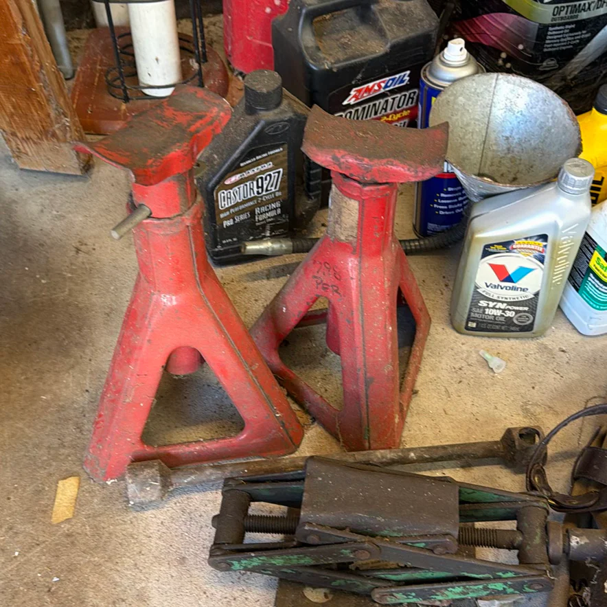 Automotive Tools, Fluids, and Portable Air Compressor - image 4 of 11