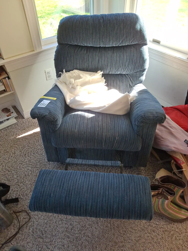 La-Z-Boy Blue Recliner Chair - image 1 of 7