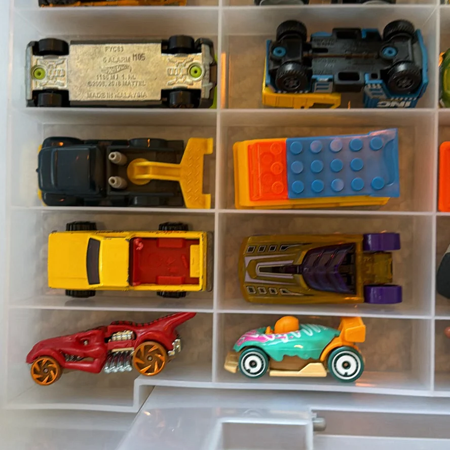 Die-Cast Toy Vehicles with Plastic Case - image 23 of 28