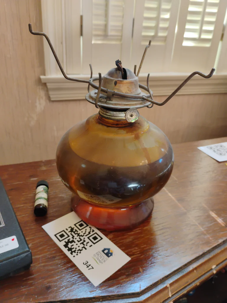 Glass Oil Lamps and Fragrance Items - image 5 of 6