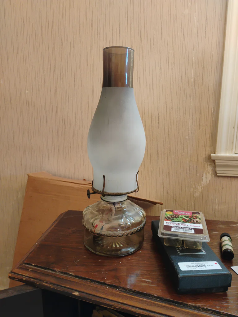 Glass Oil Lamps and Fragrance Items - image 2 of 6