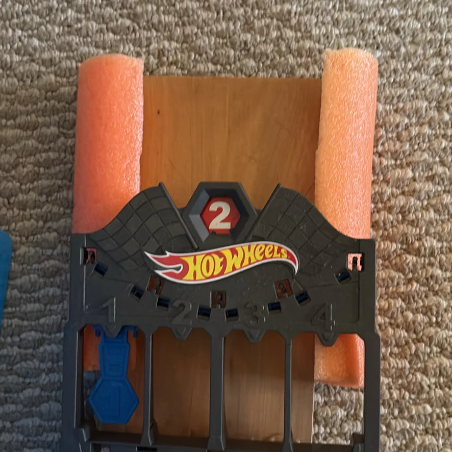 Hot Wheels Track Set with Track Pieces and Storage Cases - image 7 of 10