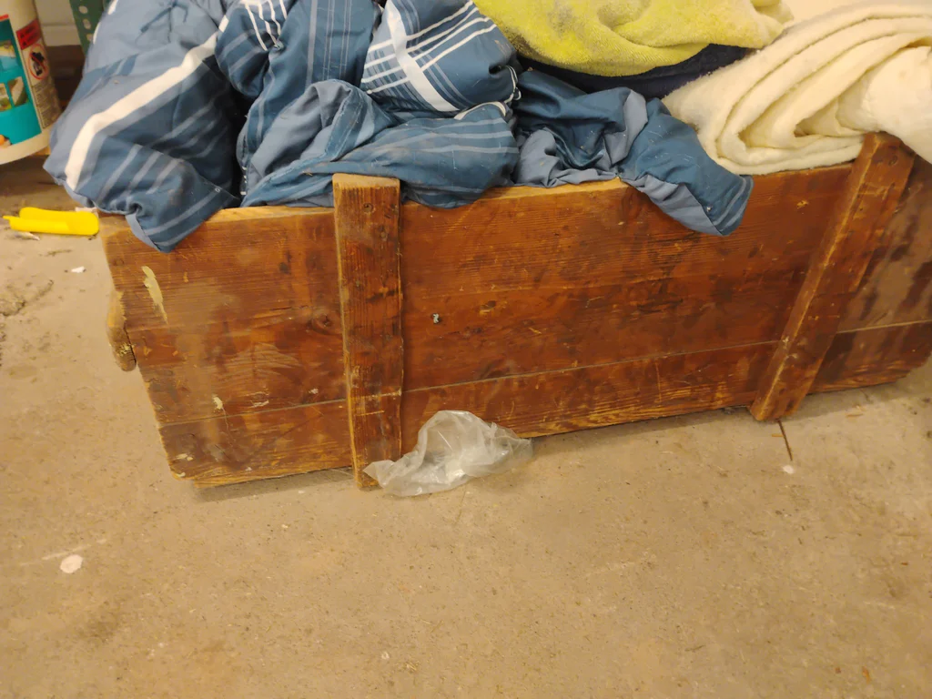 Wooden Storage Crate with Bedding and Towels - image 3 of 9