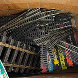 HO Scale Model Train Cars and Track Assortment - thumbnail 7 of 8