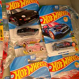 Assorted Hot Wheels Die-Cast Toy Cars - thumbnail 6 of 9