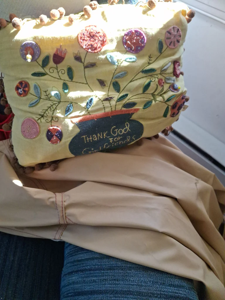 Hats, Boots, Bags, Umbrella, and Decorative Items - image 12 of 15