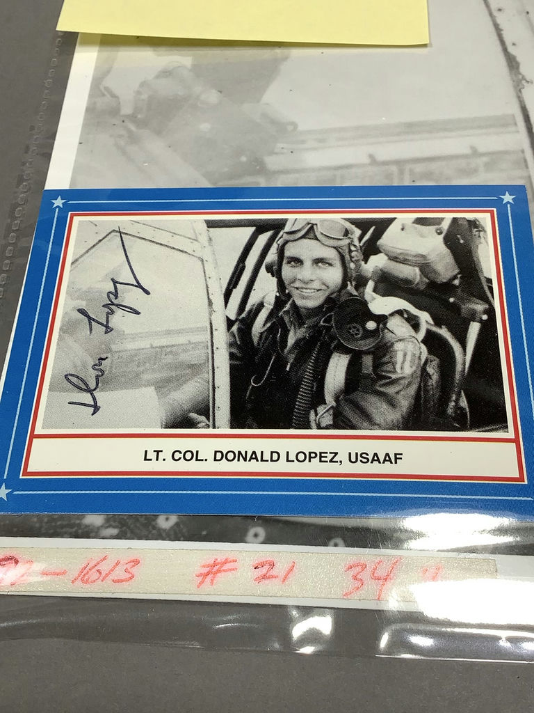 WWII Aces - U.S. Air Force Memorabilia - image 25 of 34