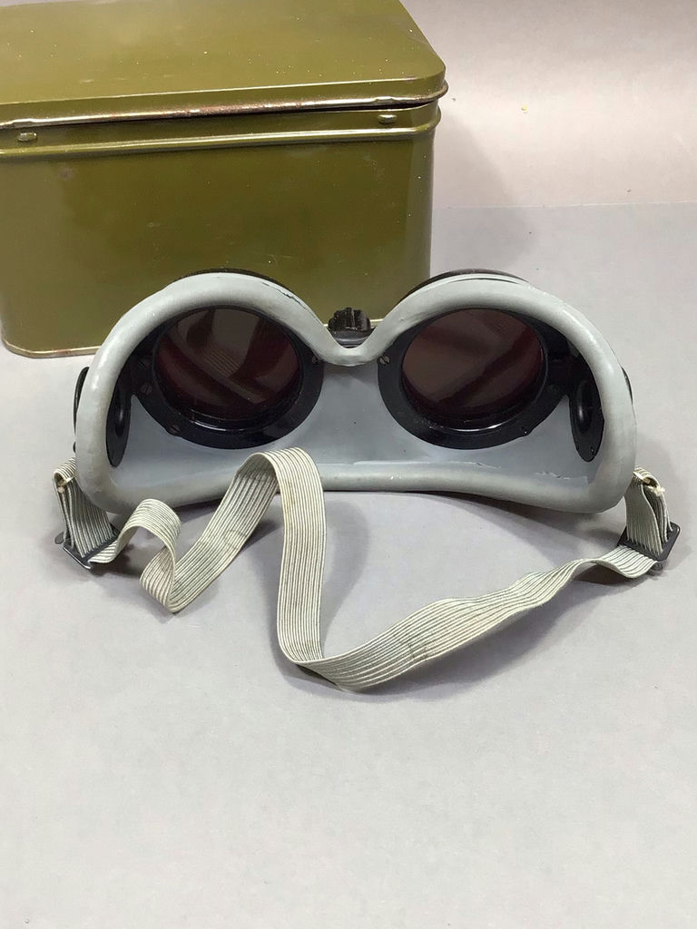 WWII Polaroid Goggles, Compass & Wallet - image 4 of 17