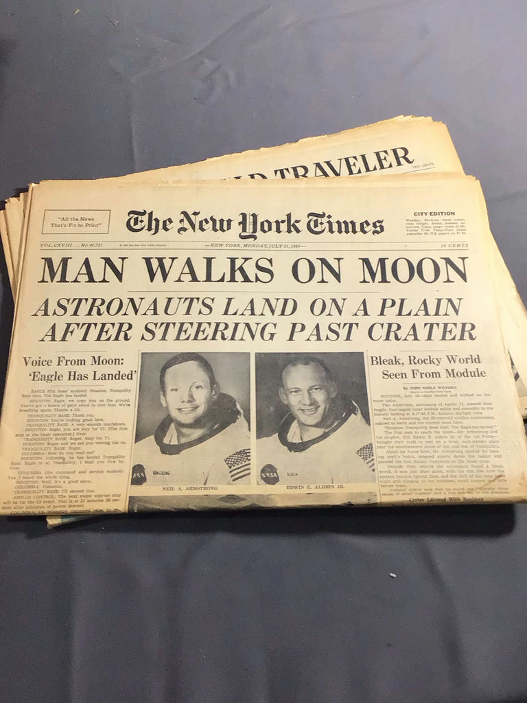 Miscellaneous NASA Memorabilia - image 21 of 23