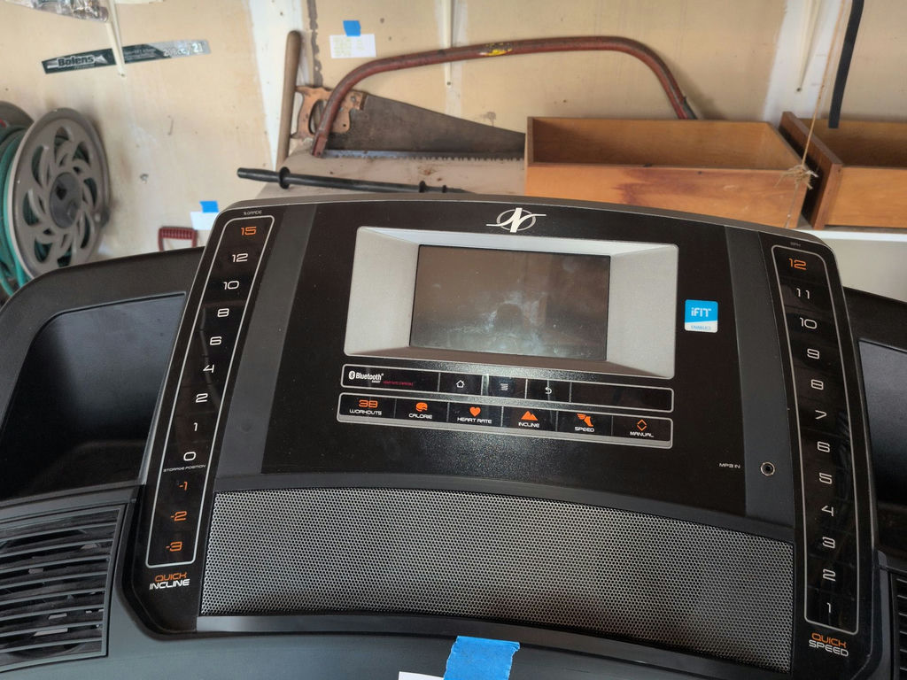NordicTrack Commercial 1750 Treadmill - image 4 of 8