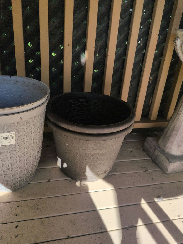 Plastic Planters - image 3 of 6