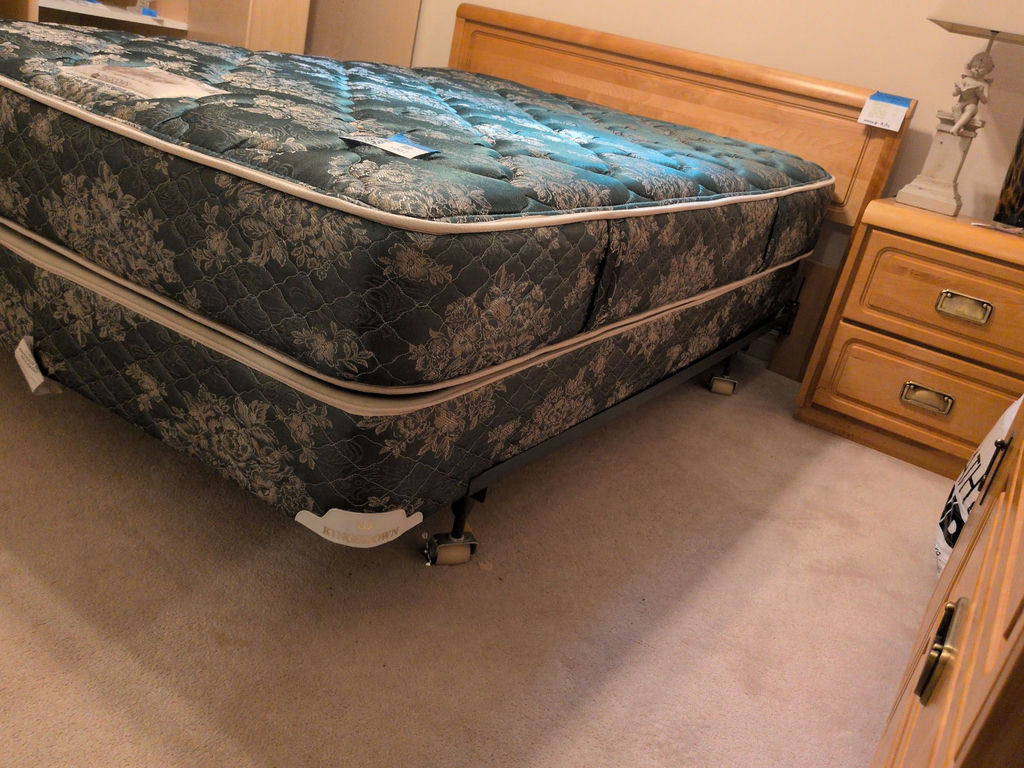 Kingsdown King-O-Pedic Double Mattress and Box Spring - image 2 of 5