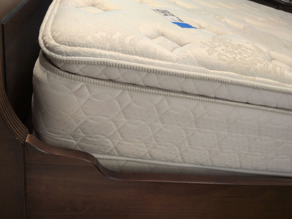Kingsdown Royalty Collection Prince Mattress and Boxspring - image 3 of 6