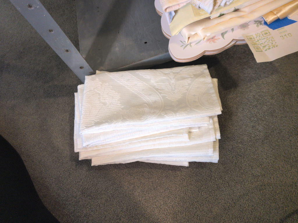 White Table Linens and Decorative Placemats - image 6 of 8